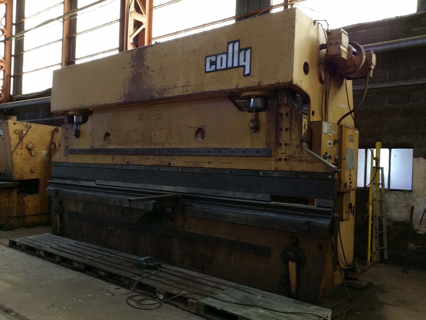 colly - 3214