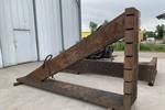 _Unknown / Other - Cast iron angle plates