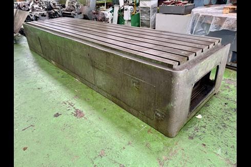 _Unknown / Other - CAST IRON T Slotted Box Table 5040 x 1260 x 820mm
