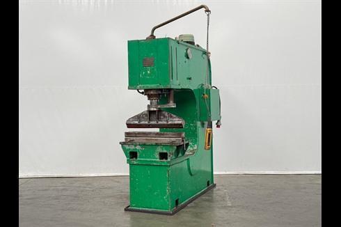 Van de Graaf  - HVV100