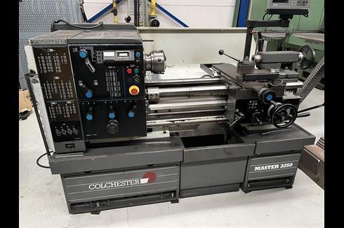 Colchester - MASTER 3250