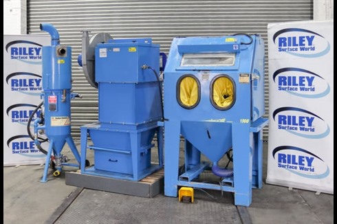 Hodge Clemco - Enviraclean Series 1000 Pressure Fed Blast Cabinet