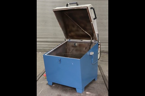 Metalas - MC100 Top Loading Spray Washer