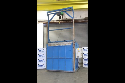 _Unknown / Other - 560°C  Large Capacity, Front Loading Oven with Upl